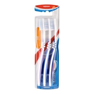 I AQUAFRESH TRIPLE PACK TOOTHBRUSH 3 PCS.