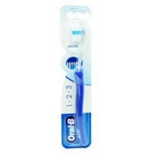 I ORAL B MANUAL TOOTHBRUSH INDICATOR PLUS 35 1 PCS.